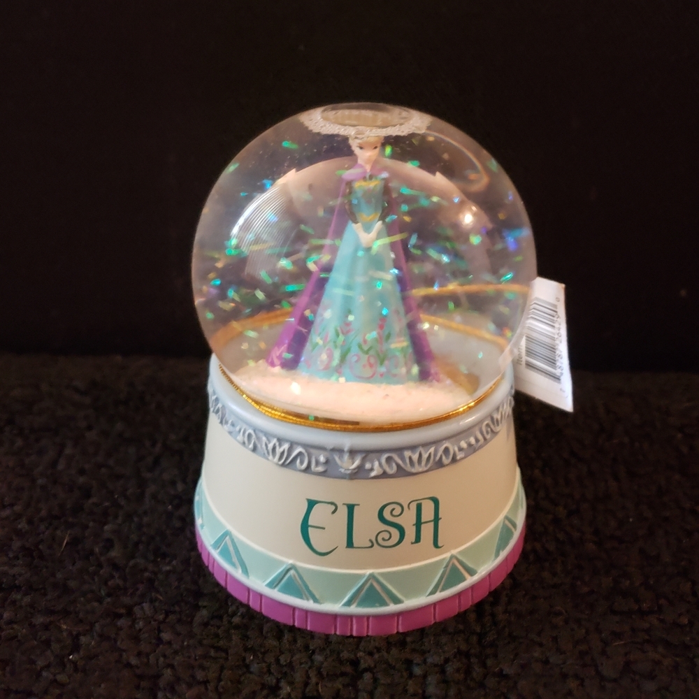 Disney Elsa Snow Globe